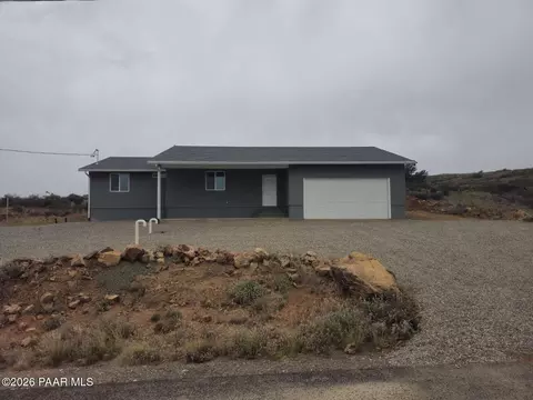 19539 E Sage Brush Dr, Mayer, AZ 86333