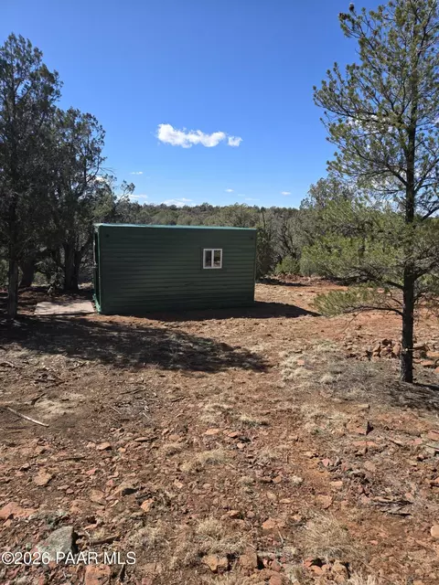 61 Raney Rd, Ash Fork, AZ 86320 photo 4