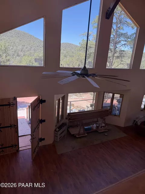 36299 W Rocking Dog Rd, Seligman, AZ 86337