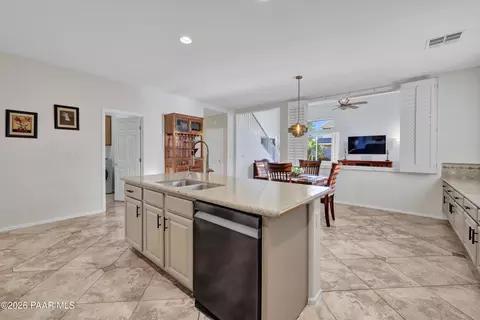 1273 E Apricot Ln, Gilbert, AZ 85298 photo 11