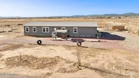 2795 W Bingham Blvd, Paulden, AZ 86334