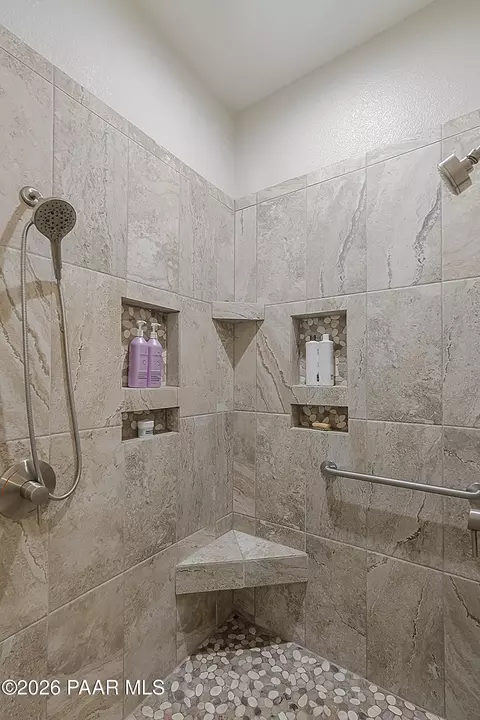Bath - 10769 E High Point Dr, Dewey, AZ 86327 photo 3 of 6