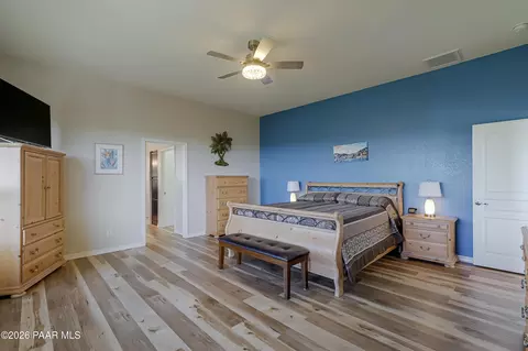 Bedroom - 10769 E High Point Dr, Dewey, AZ 86327 photo 2 of 5