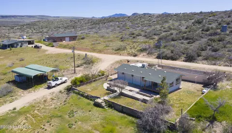 24605 W Kirkland Hillside Rd #W, Kirkland, AZ 86332