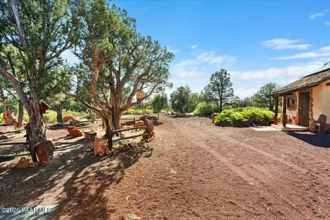 Exterior - 49 Norma Way, Ash Fork, AZ 86320 photo 3 of 7