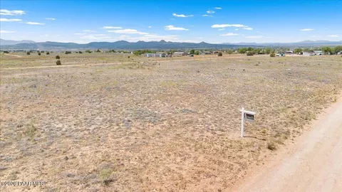 155 E Ahonen Rd, Paulden, AZ 86334 photo 8