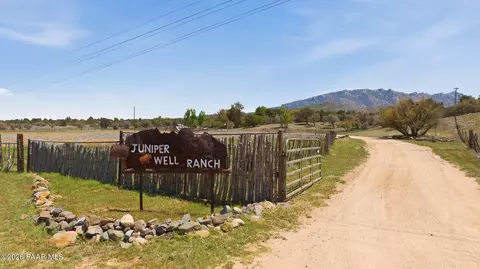 10262 W Tough Country Trl, Prescott, AZ 86305