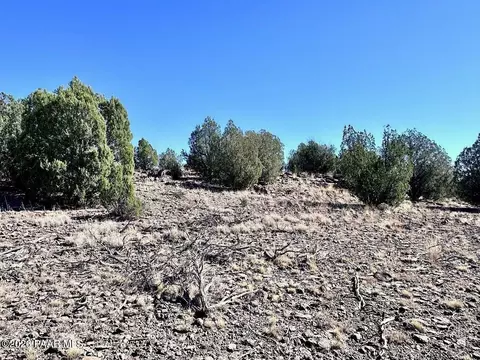 145 SW Reckless Ln, Ash Fork, AZ 86320 photo 3
