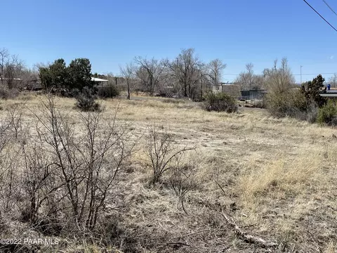 649 W El Dorita Ave, Ash Fork, AZ 86320 photo 9