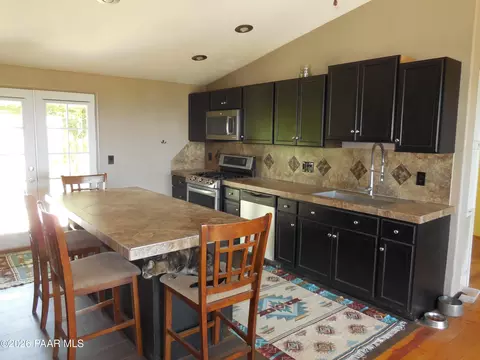 17301 E Gilead Way, Dewey, AZ 86327 photo 4