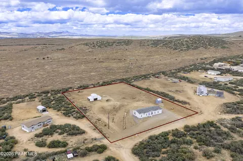 17100 E Archer Ln, Dewey, AZ 86327 photo 2