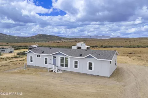 17100 E Archer Ln, Dewey, AZ 86327