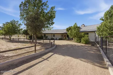 3930 W Running Iron Dr, Prescott, AZ 86305