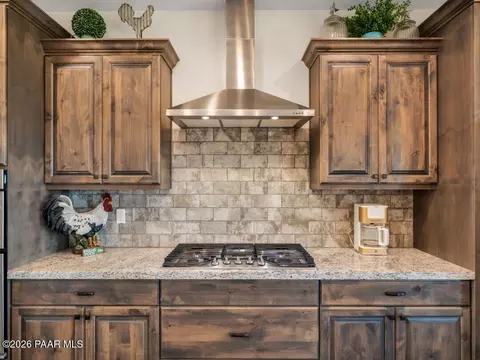 Kitchen - 15935 E Lone Fox Trl, Dewey, AZ 86327 photo 5 of 6