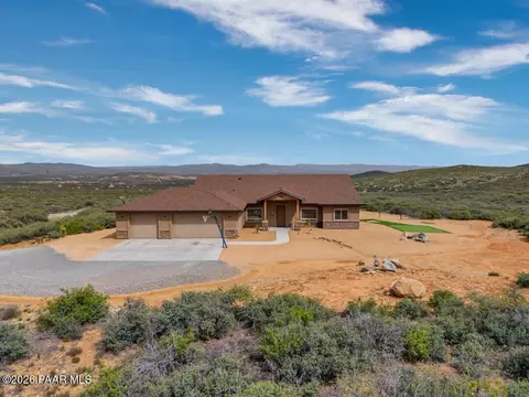 15935 E Lone Fox Trl, Dewey, AZ 86327
