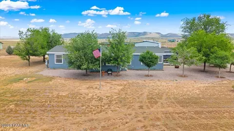 3770 W Harvest Way, Paulden, AZ 86334