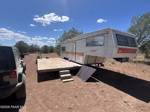 206 Brava Ln, Ash Fork, AZ 86320 photo 2