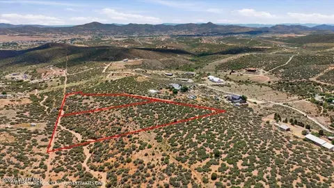10560 E Rocky Hill Rd, Dewey-humboldt, AZ 86327