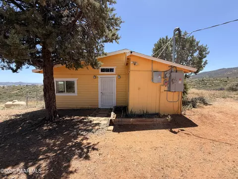9275 E Chestnut Hill Ave, Dewey-humboldt, AZ 86327