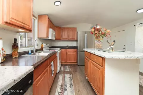 20827 E Cedar Dr, Mayer, AZ 86333 photo 10