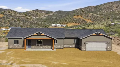 2929 S Rancho Pl, Dewey-humboldt, AZ 86329