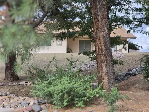 1086 N Broken Wagon Trl, Dewey, AZ 86327