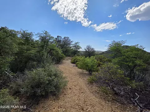 3045 W Forest Service Rd 73 # L, Kirkland, AZ 86303