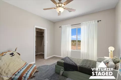 Bedroom - 455 E Ocotillo Ln, Paulden, AZ 86334 photo 3 of 6