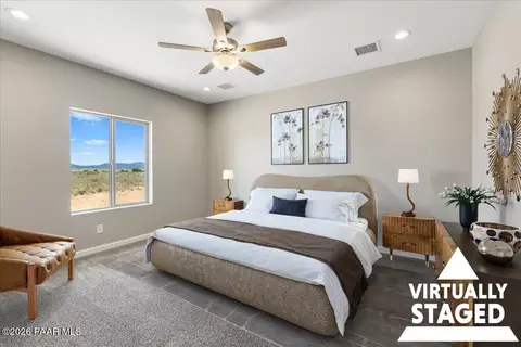 Bedroom - 455 E Ocotillo Ln, Paulden, AZ 86334 photo 1 of 6