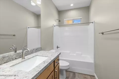 Bath - 455 E Ocotillo Ln, Paulden, AZ 86334 photo 2 of 2