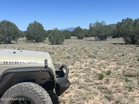 310 Un Named Rd, Ash Fork, AZ 86320