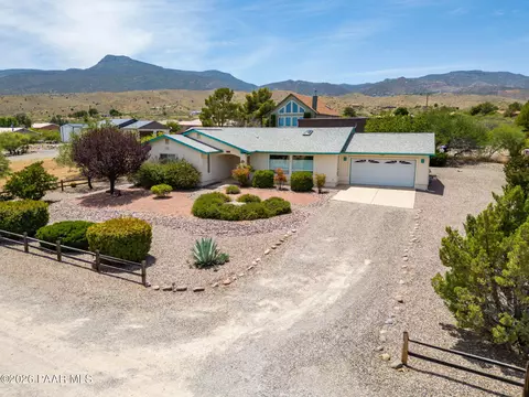 1080 Hummingbird Ln, Clarkdale, AZ 86324