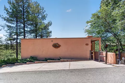 1051 S Apache Dr, Prescott, AZ 86303