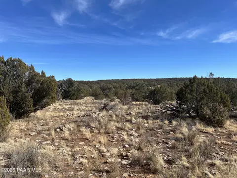 000 N Rolling Hills Ln, Seligman, AZ 86337
