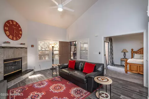 237 Creekside Cir #E, Prescott, AZ 86303