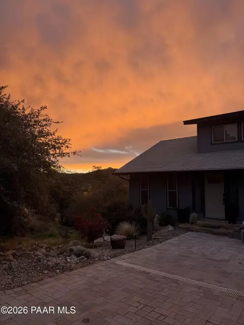 453 Pioneer Dr, Prescott, AZ 86303