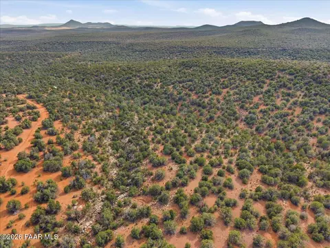 918 Wolf Rd, Ash Fork, AZ 86320 photo 6