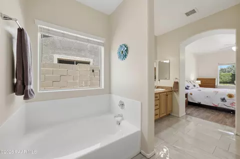 Bath - 12946 E Delgado St, Dewey, AZ 86327 photo 2 of 3