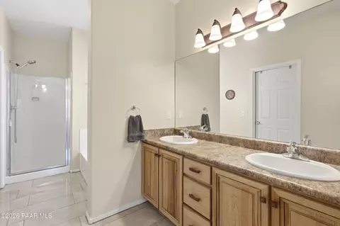 Bath - 12946 E Delgado St, Dewey, AZ 86327 photo 1 of 3