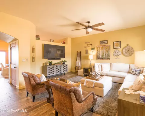 Living - 12121 E Remuda Ln, Mayer, AZ 86333 photo 1 of 3