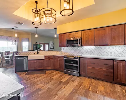 Kitchen - 12121 E Remuda Ln, Mayer, AZ 86333 photo 2 of 3