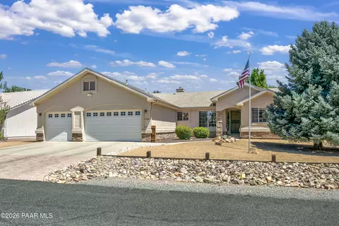 11784 E Longhorn Dr, Dewey, AZ 86327