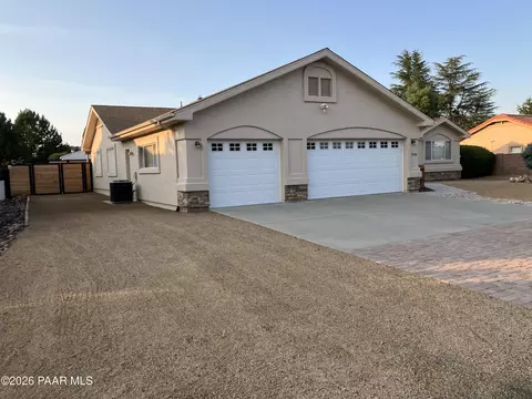 11784 E Longhorn Dr, Dewey, AZ 86327