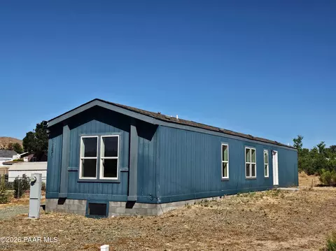 15836 S Hickory Ln, Mayer, AZ 86333