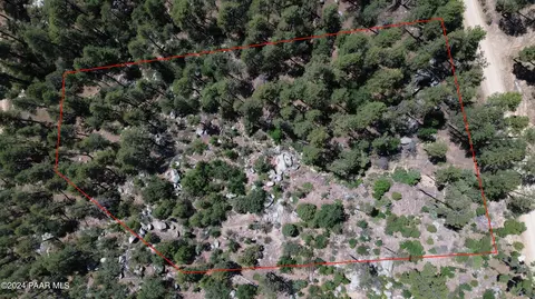 4825 W Vulture Bend Dr, Skull Valley, AZ 86338
