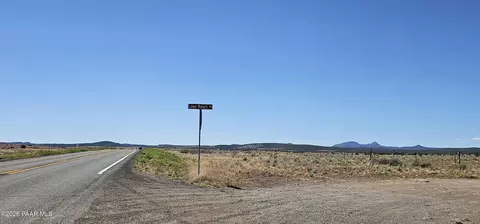 0 Lowe Ranch Rd, Ash Fork, AZ 86320 photo 2