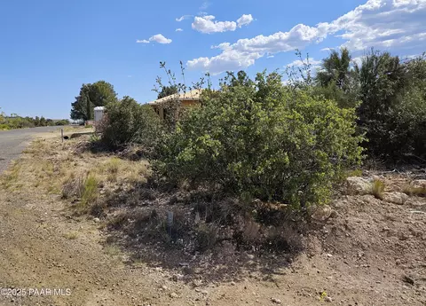 20654 E Bear Canyon Rd, Mayer, AZ 86333 photo 2