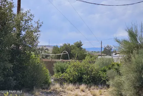 20654 E Bear Canyon Rd, Mayer, AZ 86333 photo 3