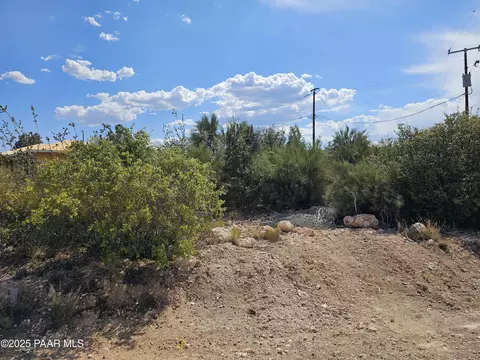 20654 E Bear Canyon Rd, Mayer, AZ 86333 photo 4