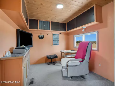 857 W Java Dr, Ash Fork, AZ 86320 photo 8